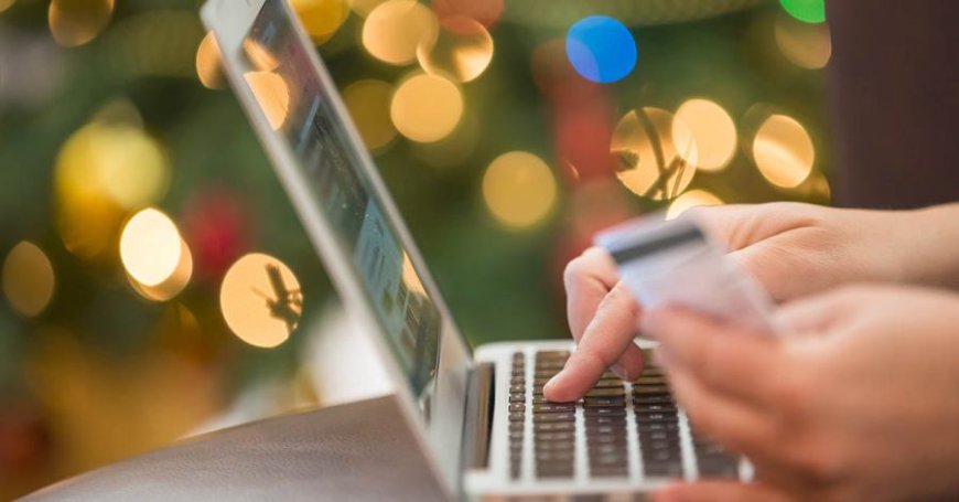 Cyber Monday boosts sales as holiday shoppers spend big this season