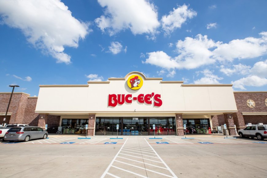 Buc-ee's sues Missouri liquor store Duckees over trademark infringement