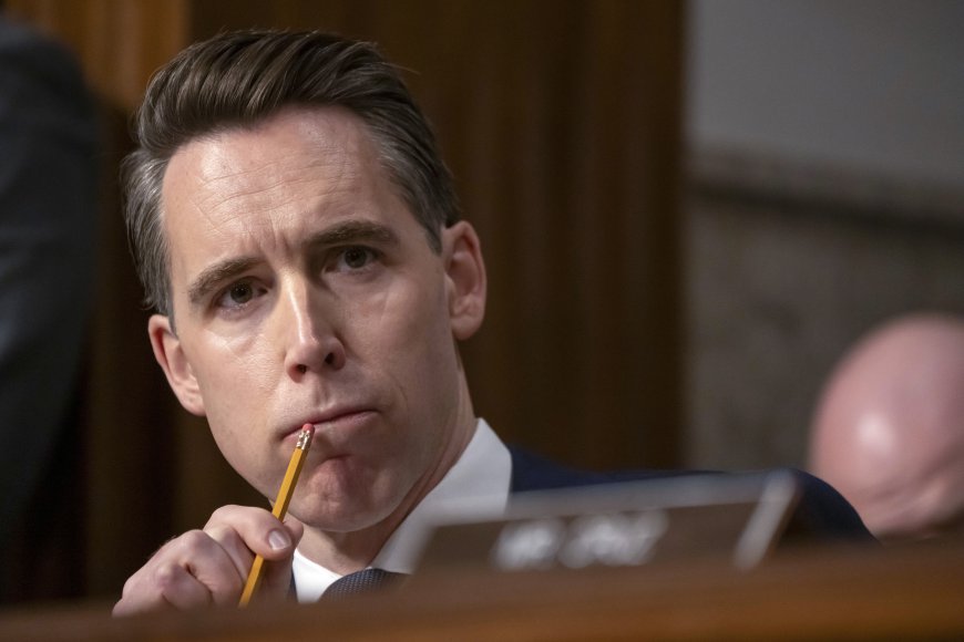 Hawley leads colleagues in opposing potential provision forcing women to register for draft