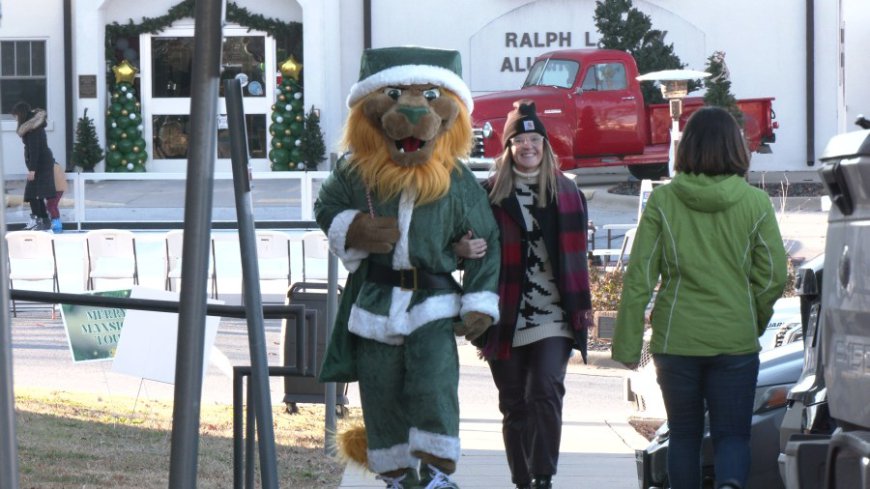 Missouri Southern's Holiday Happenings features vendors and festivities