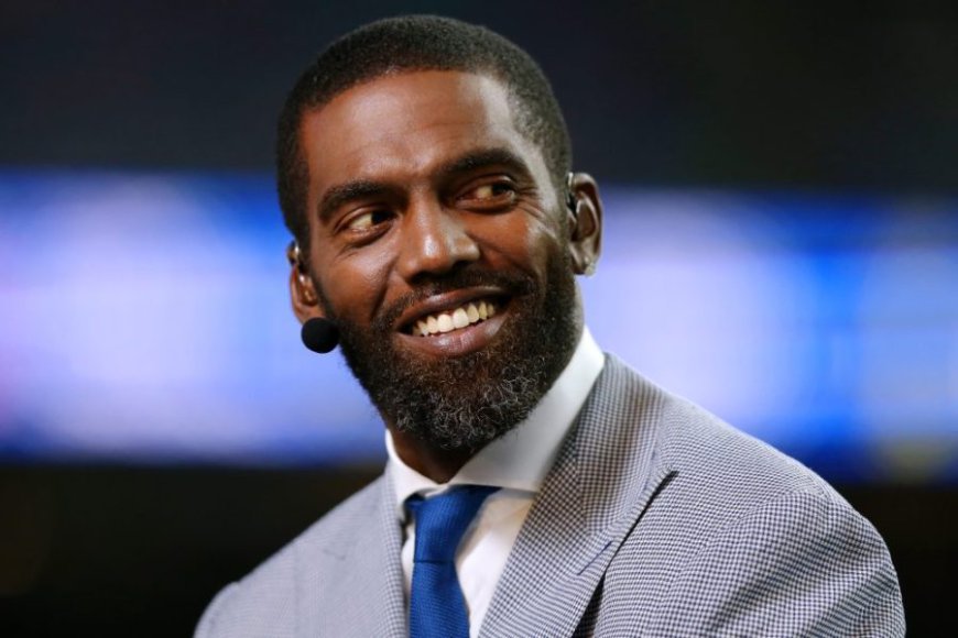 'Your boy is a cancer survivor': Randy Moss reveals cancer dianosis