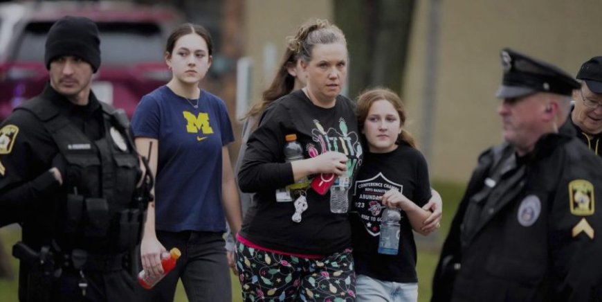 15-year-old girl kills teacher and teenager at a Christian school in Wisconsin