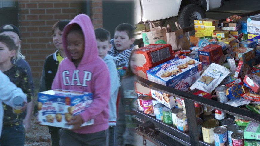 Carl Junction students help deliver over 1,000 food items to local families