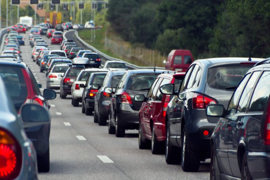 Keeping an eye on traffic during the holiday season