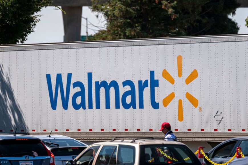 Walmart illegally opened bank accounts for 1 million drivers, lawsuit alleges