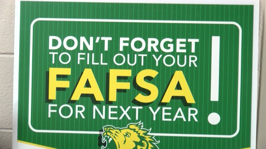 Students could benefit from filling out the FAFSA early