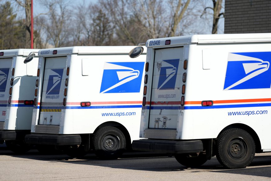 Postal employee accused of stealing checks from the mail