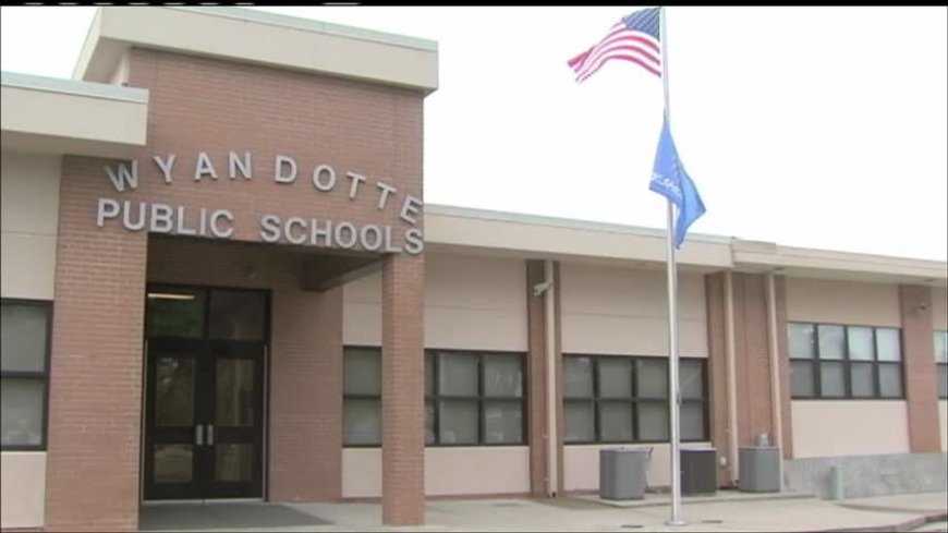 Wyandotte Special Education teacher resigns from teaching post