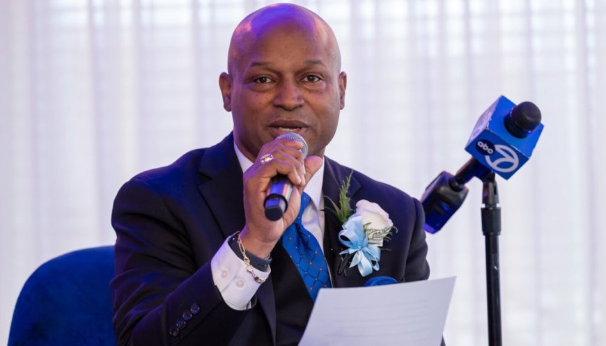 Illinois House Speaker 'Chris' Welch's charity taking money from donors with a stake in Springfield