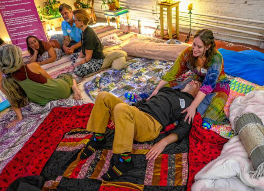 What can you expect from a Cuddle Party? Conversations about consent happen before anything else
