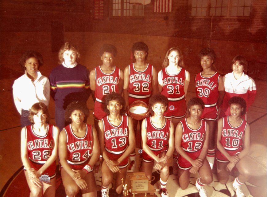 Central High School’s 1984 Lady Bulldogs: Honored as Missouri Sports Hall of Fame Inductees