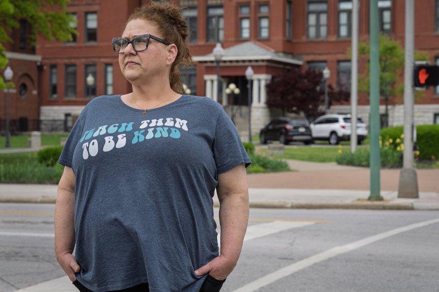 Fired Central teacher says she wasn’t helping student with transgender change; says SPS allowed her to be political pawn