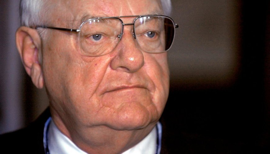 From hero of the anti-death penalty movement to felon, former Illinois Gov. George Ryan dead at 91