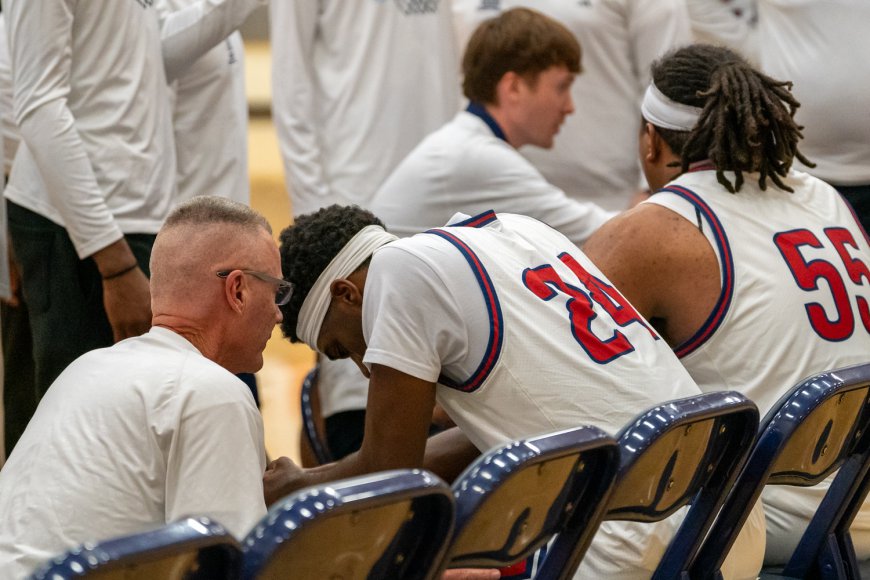 Darin Meinders steps in, takes over Mission women’s basketball program