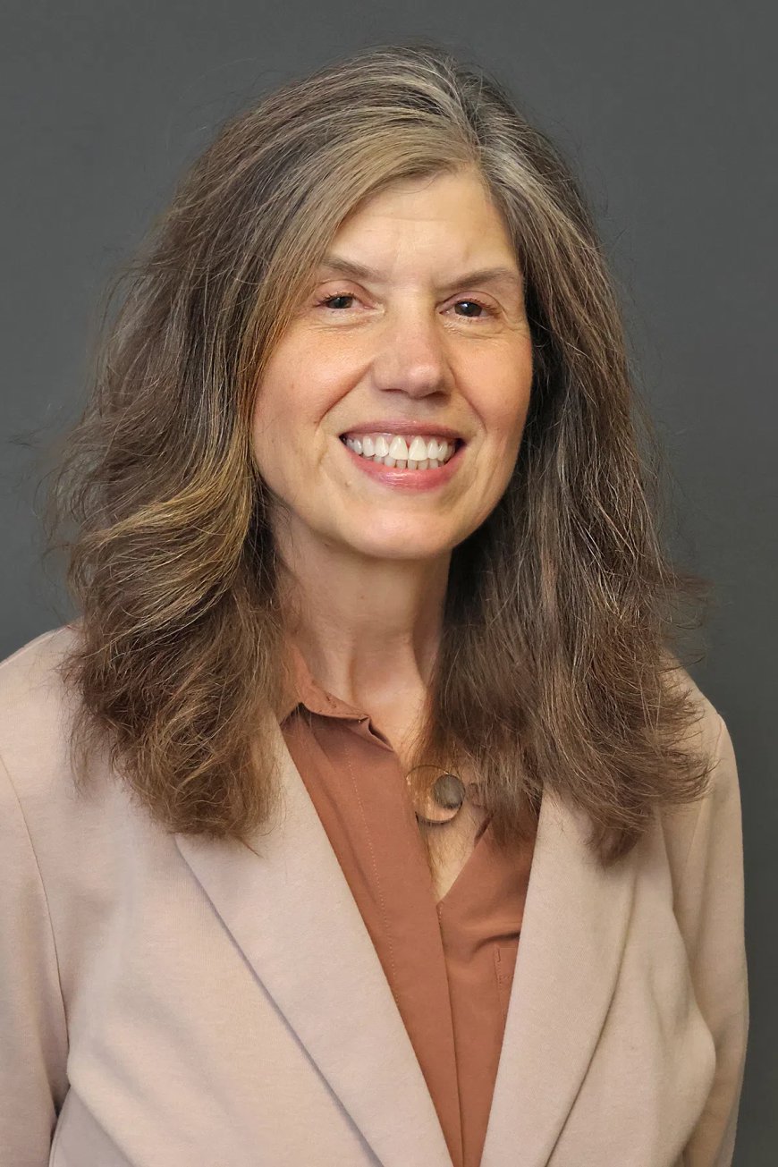 Lincoln Land English professor awarded by national community college association