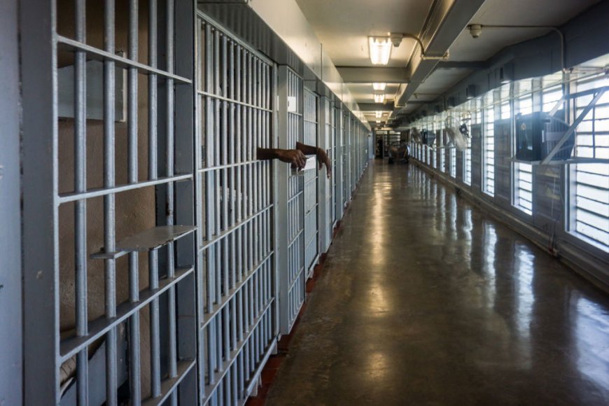 San Quentin Prison Hosts First-Ever Father-Daughter Dance, ‘It’s My First Time I Get To Hug Them’