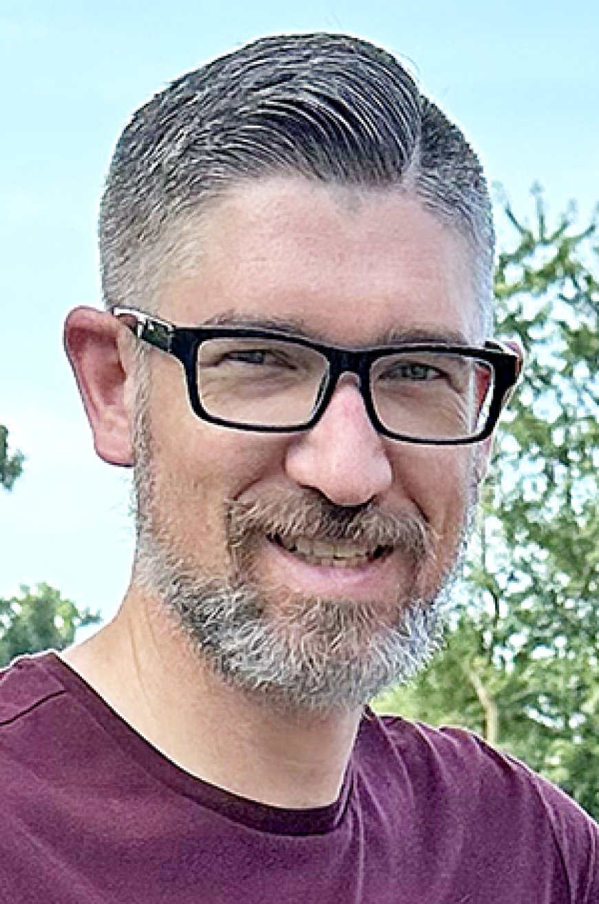 Dr. Eric Christopher Wolfe