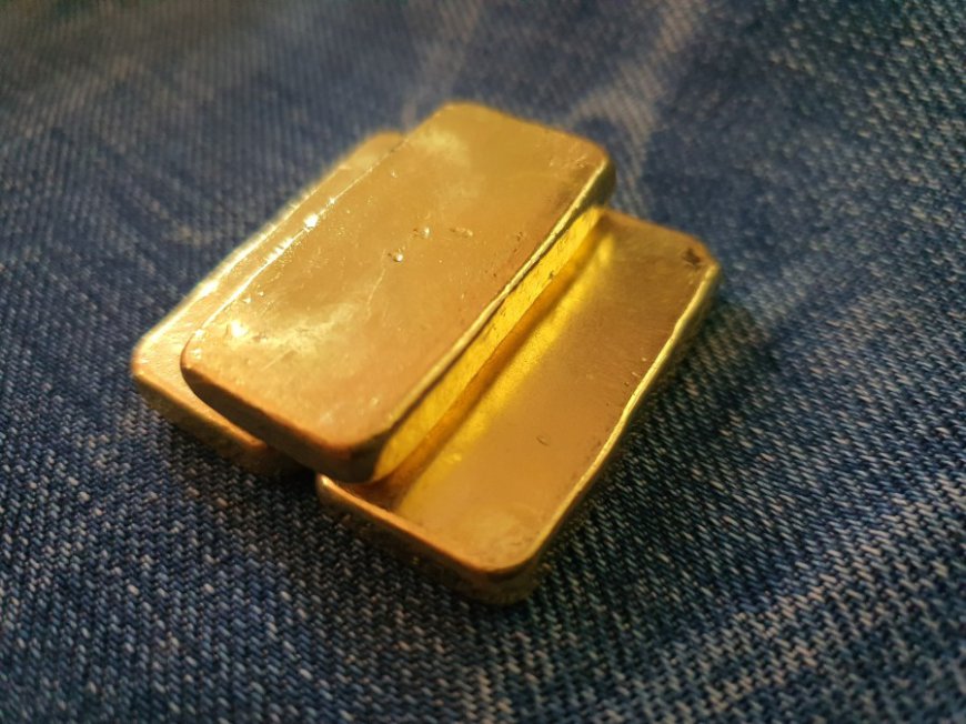 Fool’s Gold Fraud: Missouri woman caught selling fake gold bars