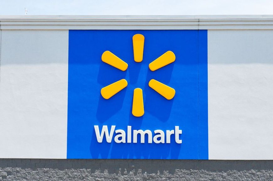 Woman sues Walmart, says Springfield employee walked into her fitting room
