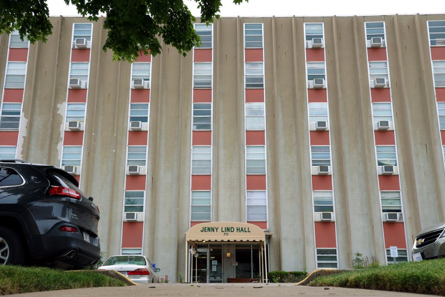 Letter: A (sarcastic) kudos to city for its handling of Jenny Lind Hall