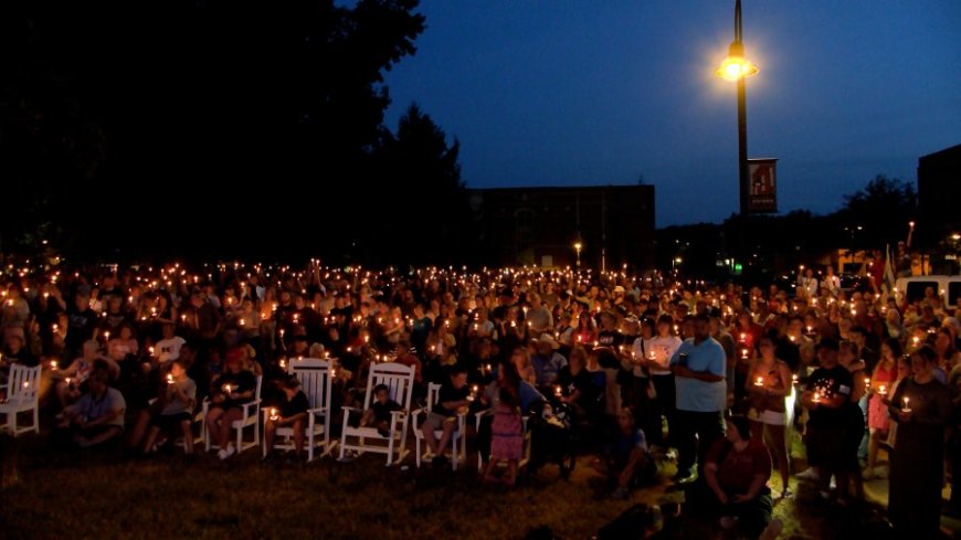 Hundreds gather in Ozark to mourn loss of Charlie Kirk