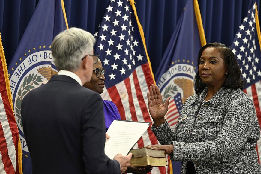 Appeals Court Rules Federal Reserve Gov Lisa Cook Can Keep Her Job For Now