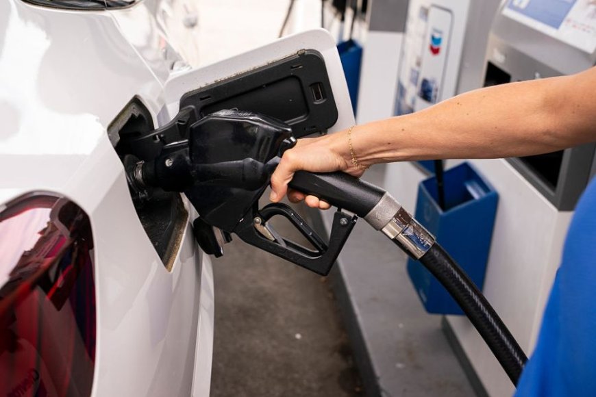 Drivers react to U.S.-Venezuela oil deal which could 'substantially' lower gas prices