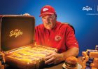 Andy Reid teams up with Kraft Singles to give away free cheese, super bowl tickets
