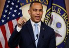 Hakeem Jeffries puts affordability at center of Democrats’ midterm message