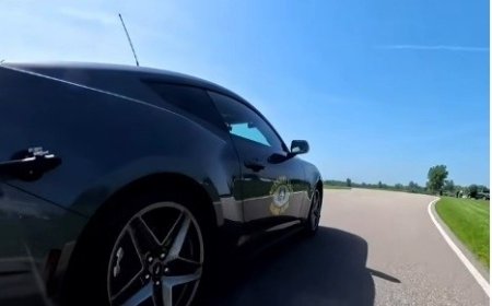 Springfield man dies after SUV crosses center line, hits semi in Laclede County