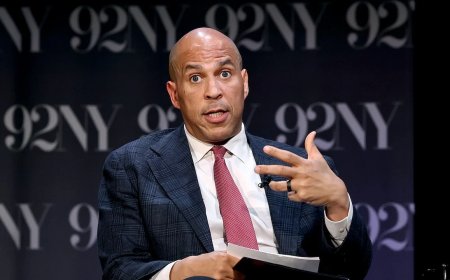 Cory Booker blasts Trump’s White House media ban: ‘He has no regard for the First Amendment’