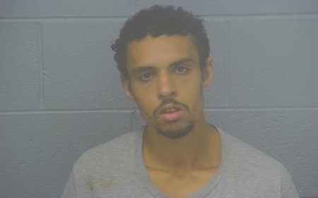 Man charged after attempted robbery leads to Springfield pursuit