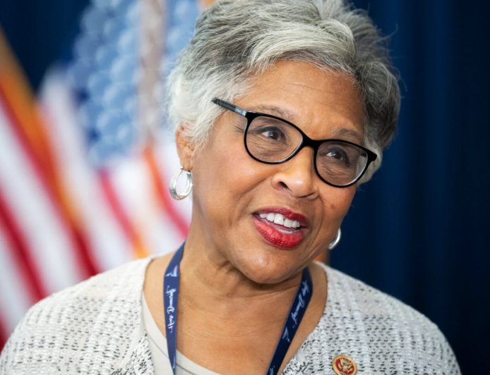 Joyce Beatty leads legal fight over Trump’s Kennedy Center plans