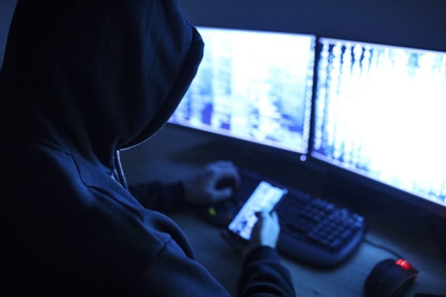 Threatening 'Cat in the Hat' AI trend reaches Missouri school