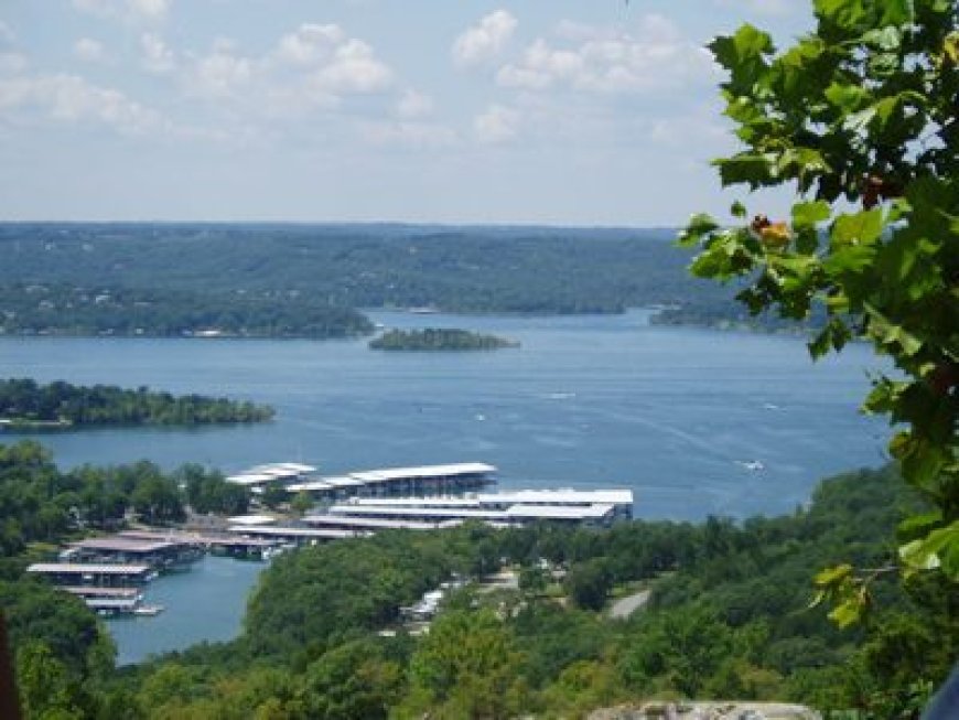 Search underway for missing person on Table Rock Lake