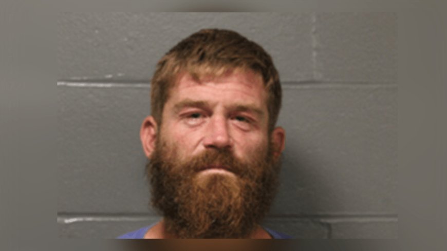 Man accused of posing as girlfriend before alleged assault in Camden County