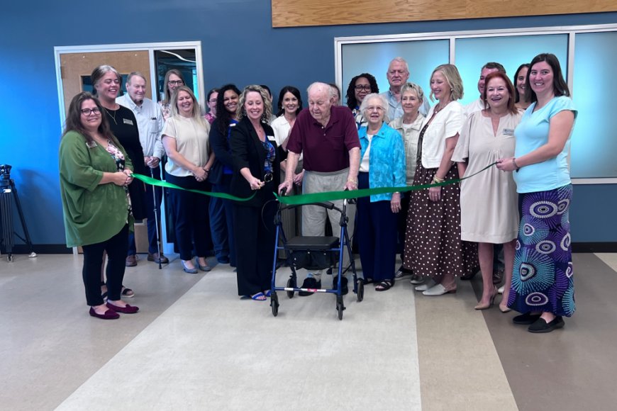 Stakeholders cut ribbon on Darr hub at O’Reilly Center for Hope