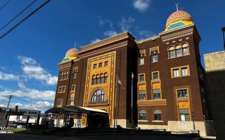 Pro wrestling returns to Springfield's Shrine Mosque, a haven for wrestling history