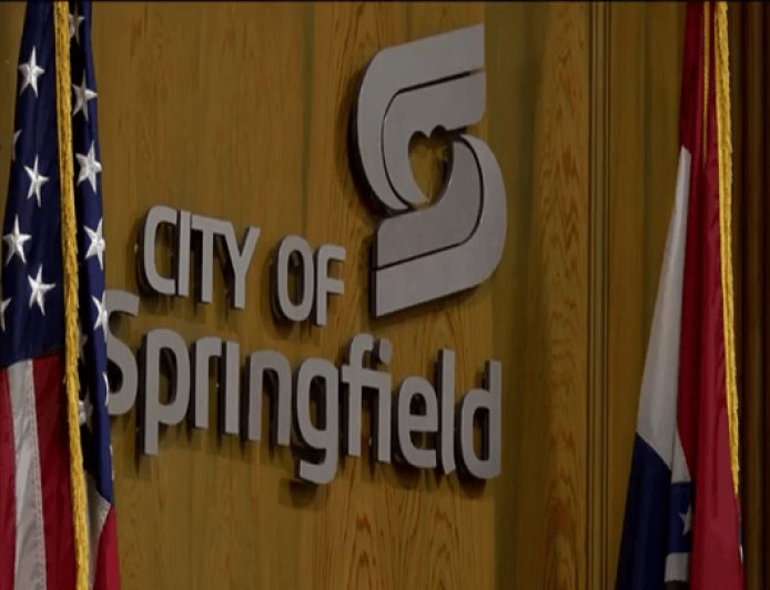 Springfield officials pushing to extend data center pause