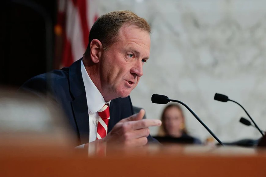 Sen. Eric Schmitt Might Have Been A MAGA Hero If He Wasn’t Such A MAGA Moron [Op-Ed]