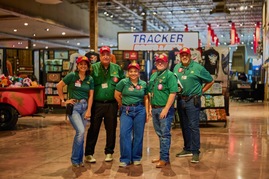 Bass Pro seeking 80 local employees for holiday shopping season